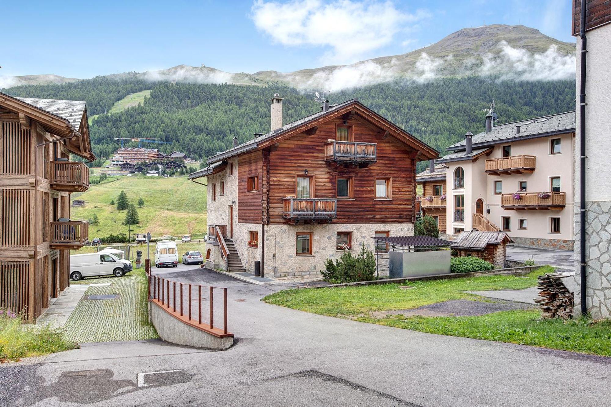 Mele Baitel Li Pigna Appartement *